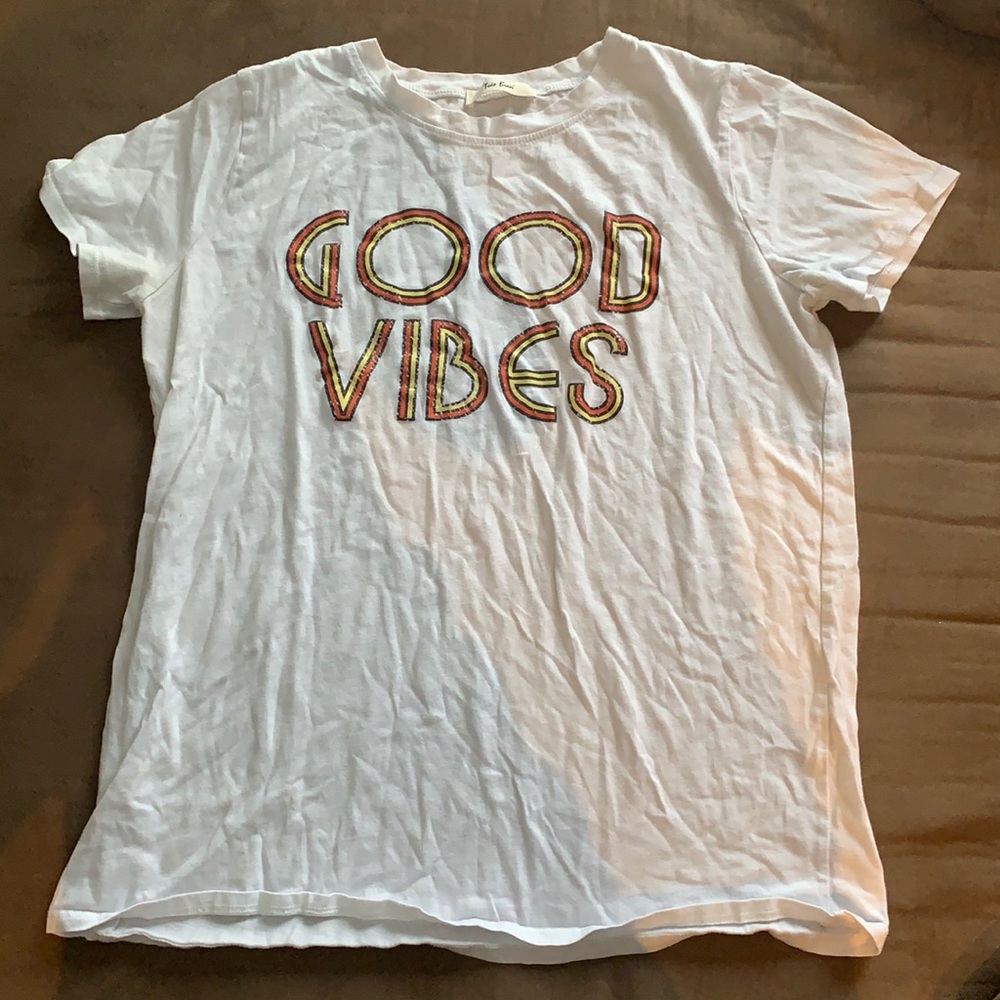 Good vibes tee